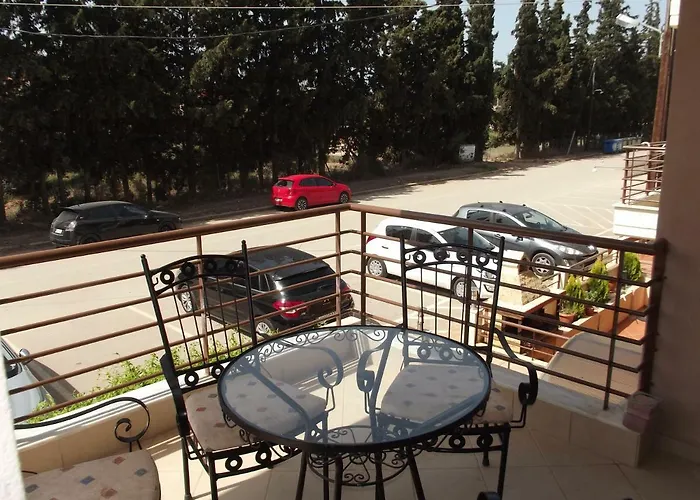 Kalives Summer House *